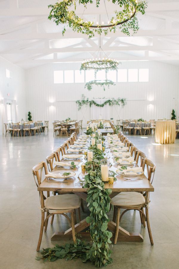  A Romantic Farmhouse Wedding with a Must-See Venue