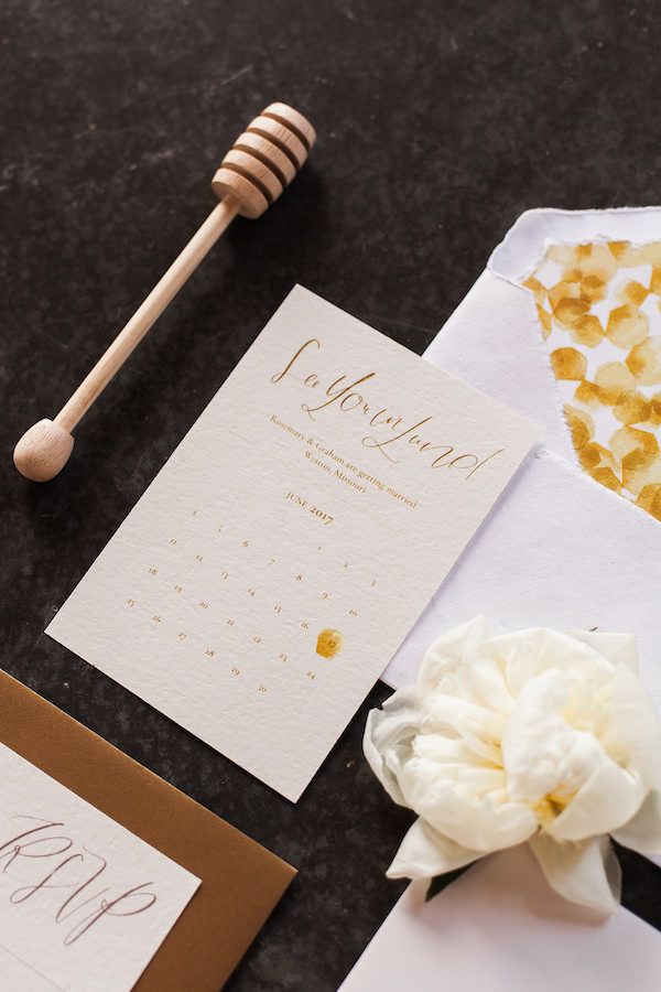  Honey Themed Farm-to-Table Kansas City Wedding Inspo