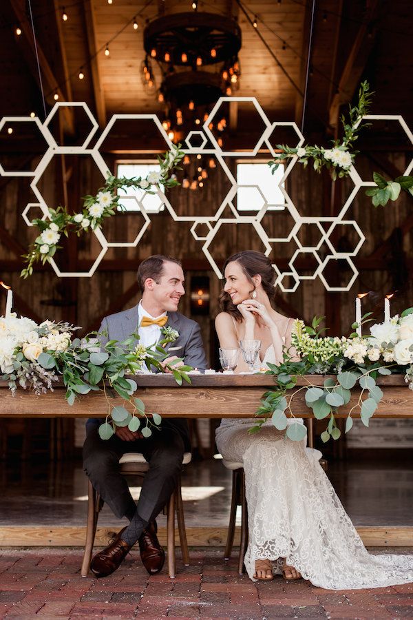  Honey Themed Farm-to-Table Kansas City Wedding Inspo