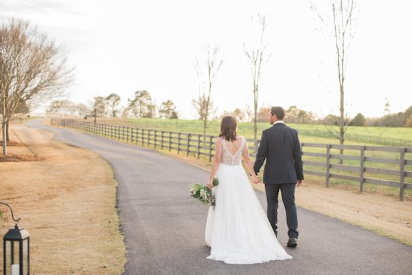  Classic Farm Southern Styled Wedding Shoot
