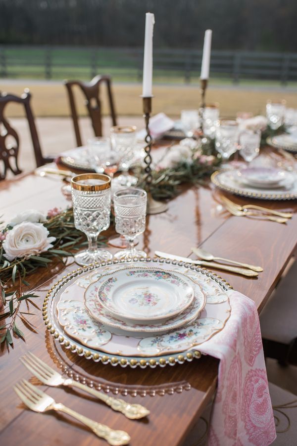  Classic Farm Southern Styled Wedding Shoot