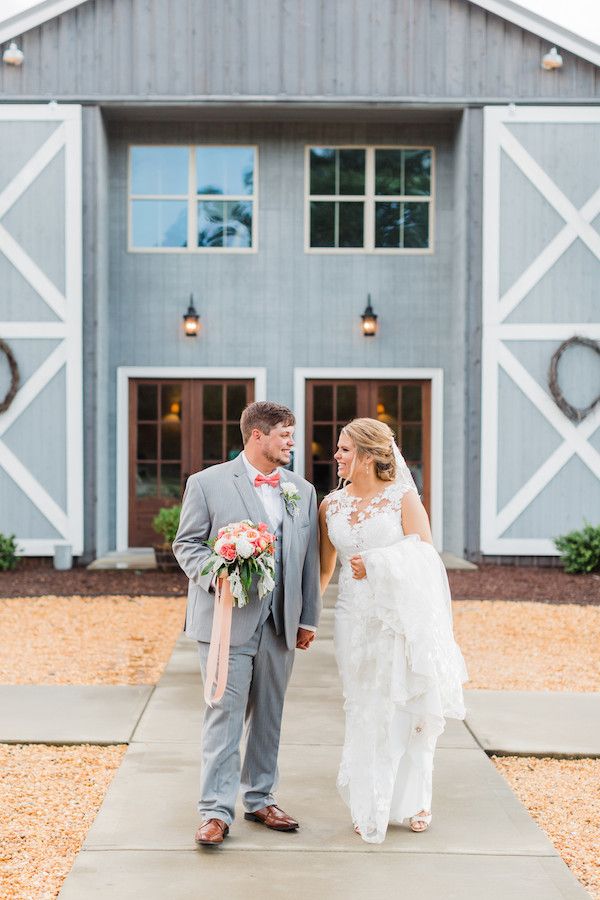  Elegant Summer Wedding at Grant Hill Farms