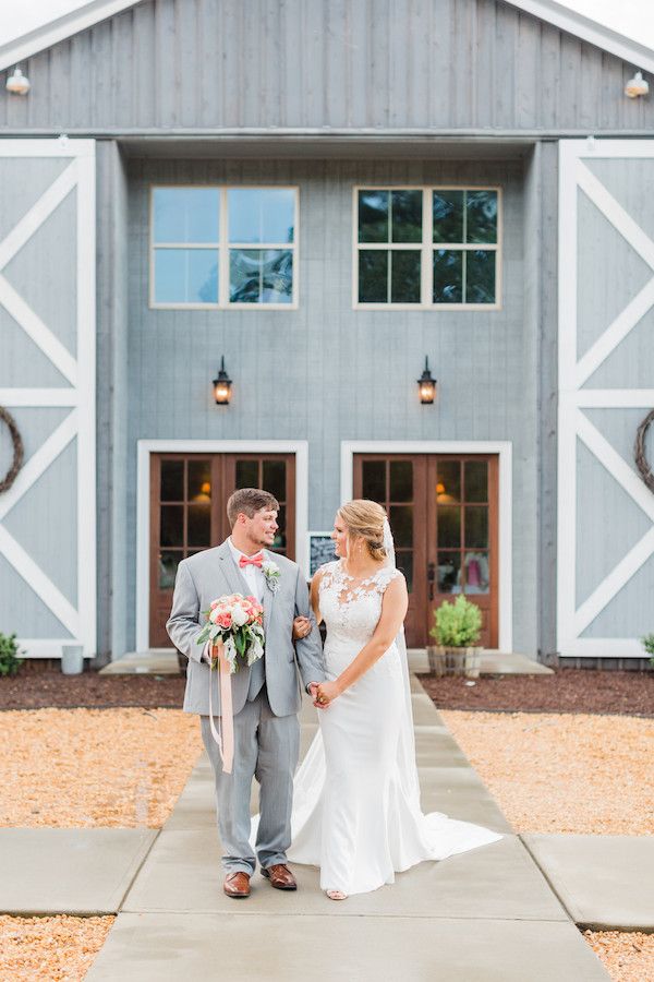  Elegant Summer Wedding at Grant Hill Farms