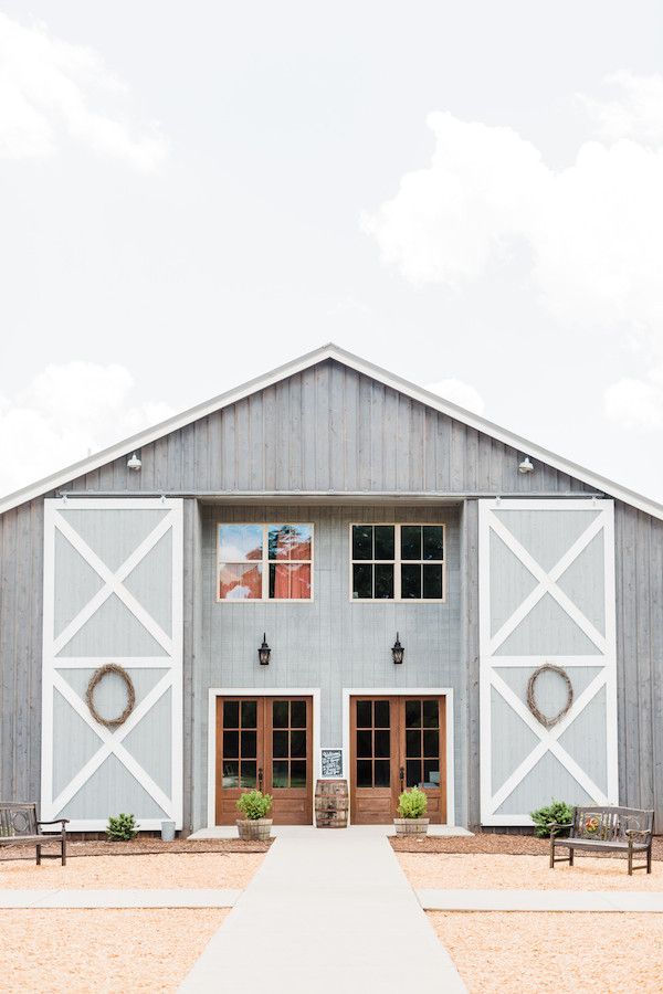  Elegant Summer Wedding at Grant Hill Farms