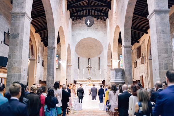  Elegant Floral-Filled Wedding in a Tuscany Villa