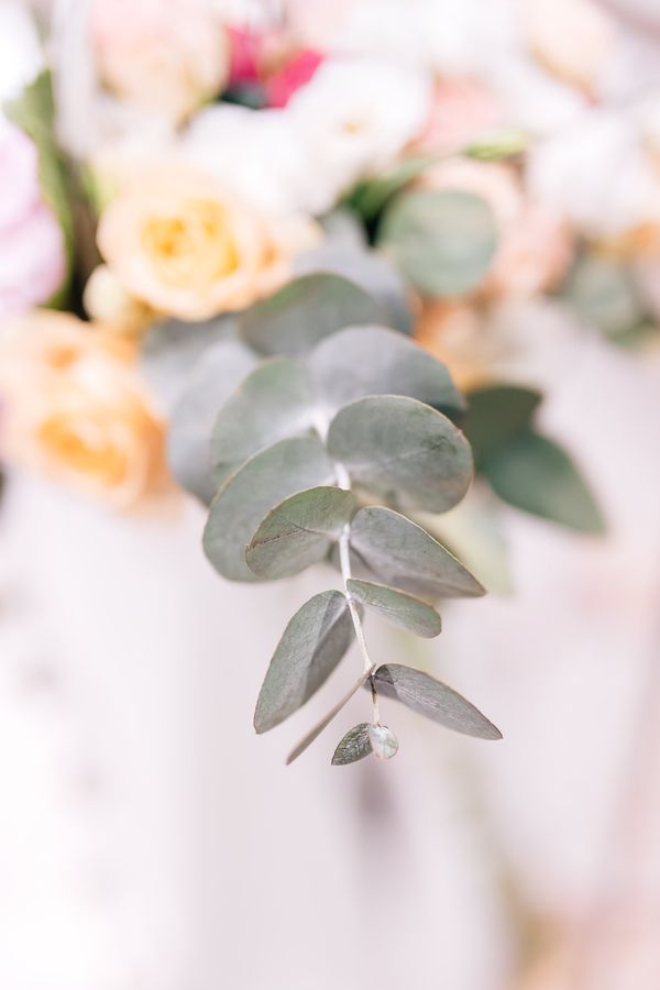  Elegant Floral-Filled Wedding in a Tuscany Villa