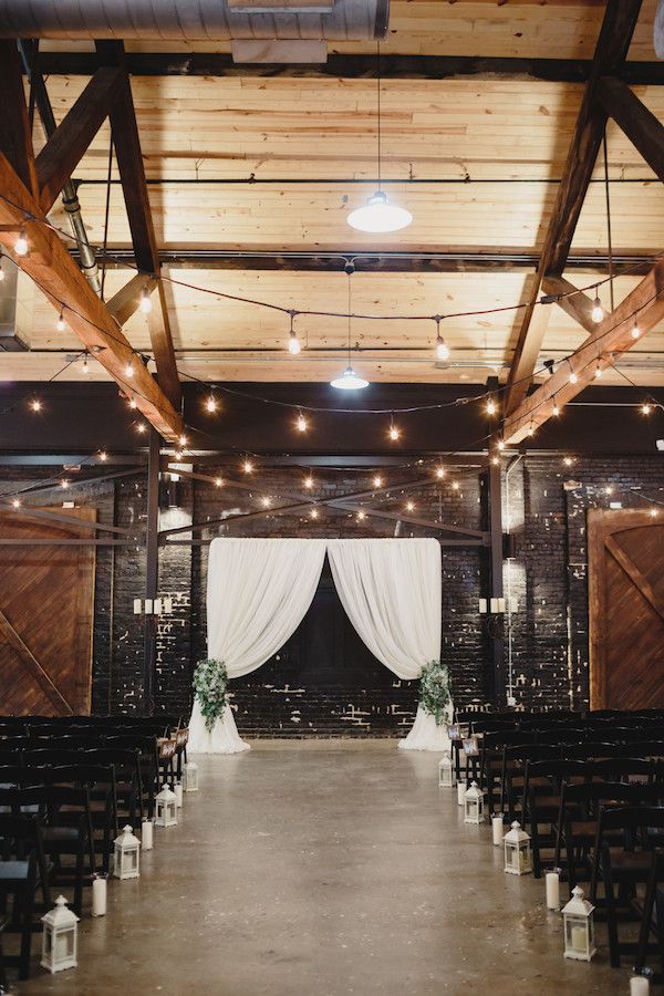  Say Hello to this Cranberry Urban Winter Wedding 