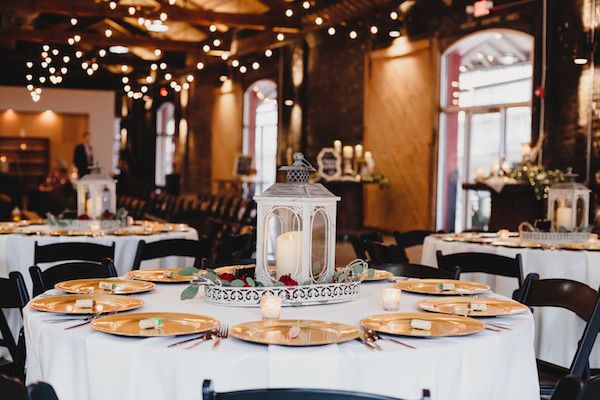  Say Hello to this Cranberry Urban Winter Wedding 