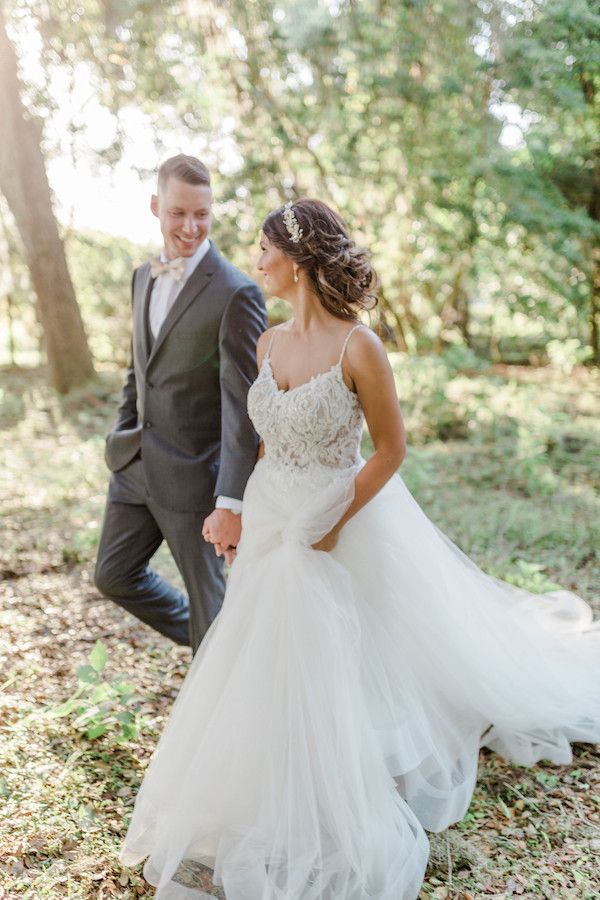  A Dusty Blue Barn Wedding with Romantic Details Galore