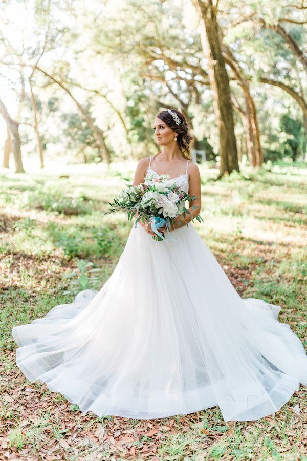  A Dusty Blue Barn Wedding with Romantic Details Galore