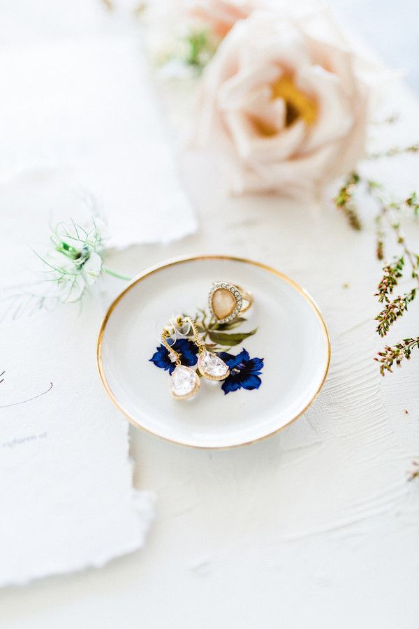  A Dusty Blue Barn Wedding with Romantic Details Galore