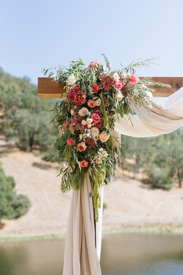  Sweet Summer Nuptials at a Private Estate in Santa Rosa, California