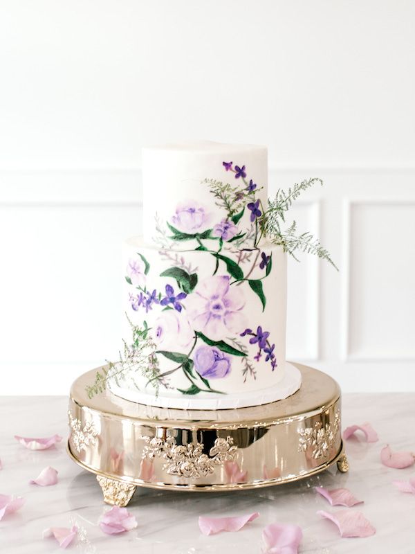  Featuring Pantone's Ultra Violet in a Sweet Southern Setting