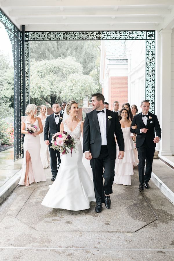  A Classic Wedding with Lush Blooms + A Must-See Wedding Dress!