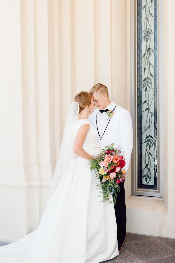  A Bright & Beautiful Utah Wedding 