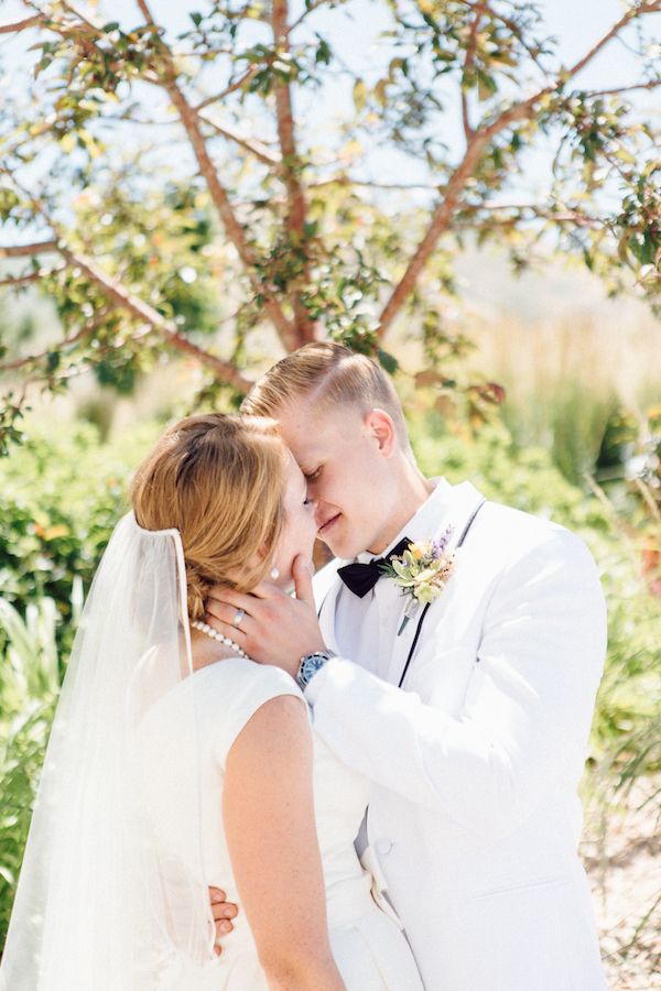  A Bright & Beautiful Utah Wedding 