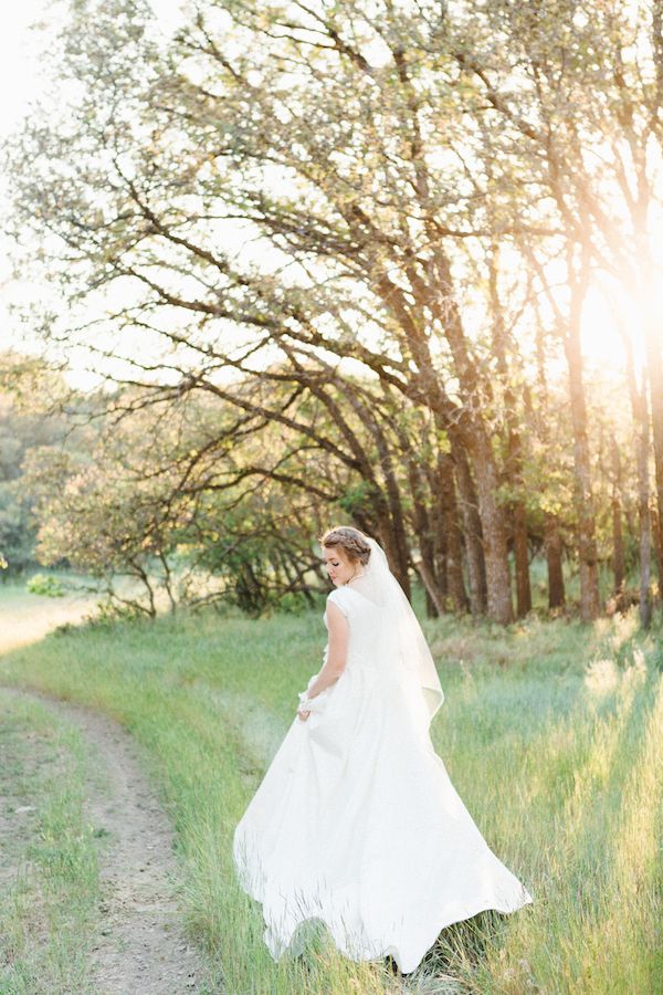  A Bright & Beautiful Utah Wedding 