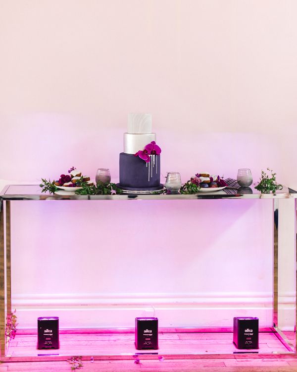  Glamorous Wedding Inspo Featuring Pantone's Color of the Year: Ultra Violet!