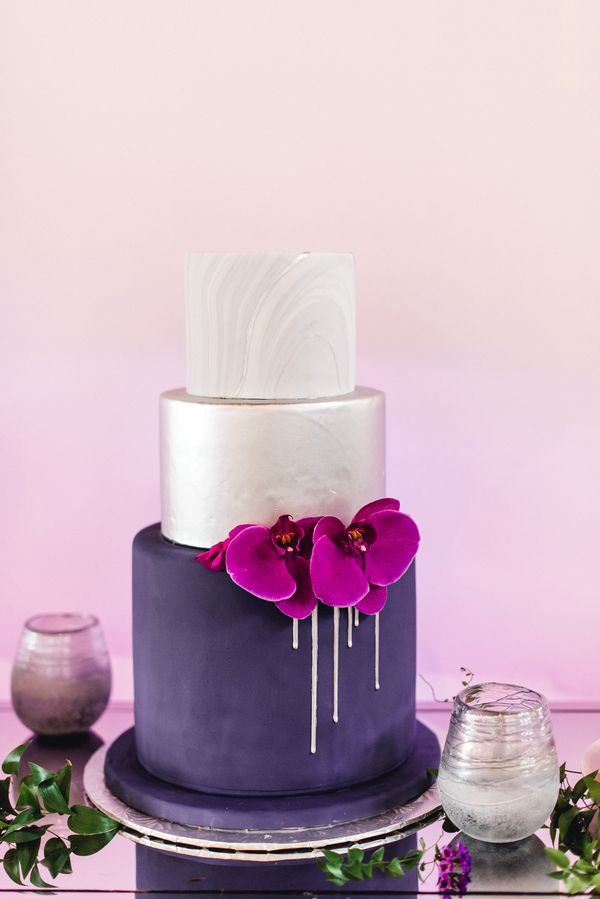  Glamorous Wedding Inspo Featuring Pantone's Color of the Year: Ultra Violet!