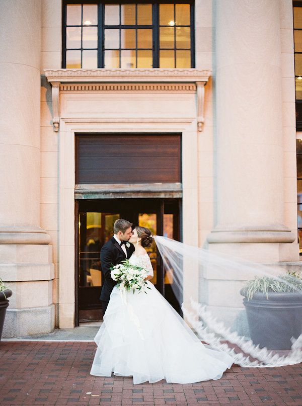  A Classic Winter Wedding in South Carolina