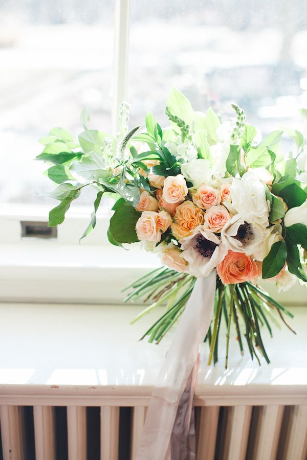  Modern Peach and Gray Wedding Inspo