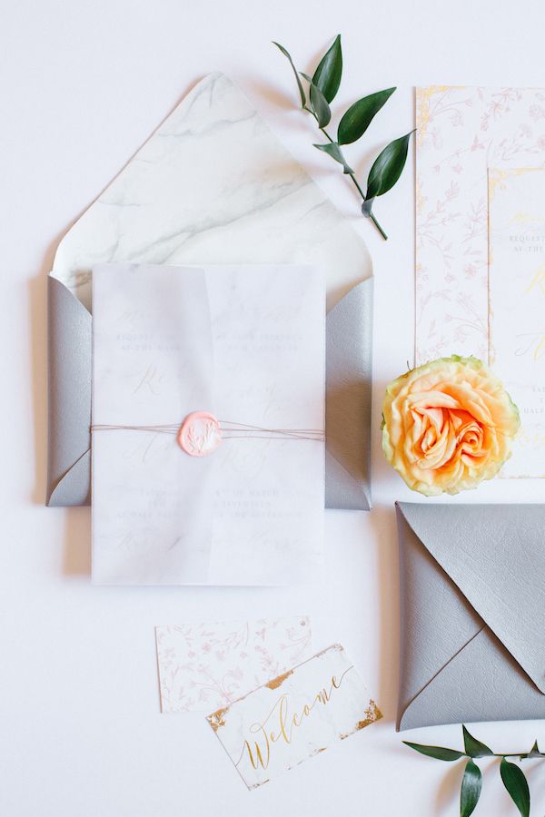  Modern Peach and Gray Wedding Inspo