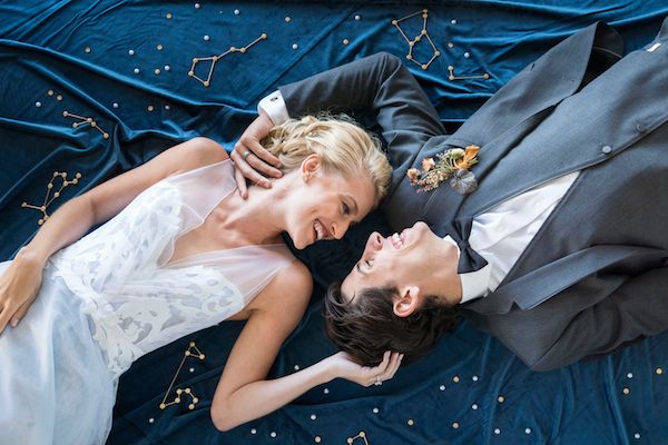  Fly Me to the Moon Wedding Inspo 