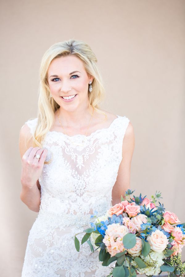  A Taste of Texas Meets the AZ Desert in this Timeless Wedding!