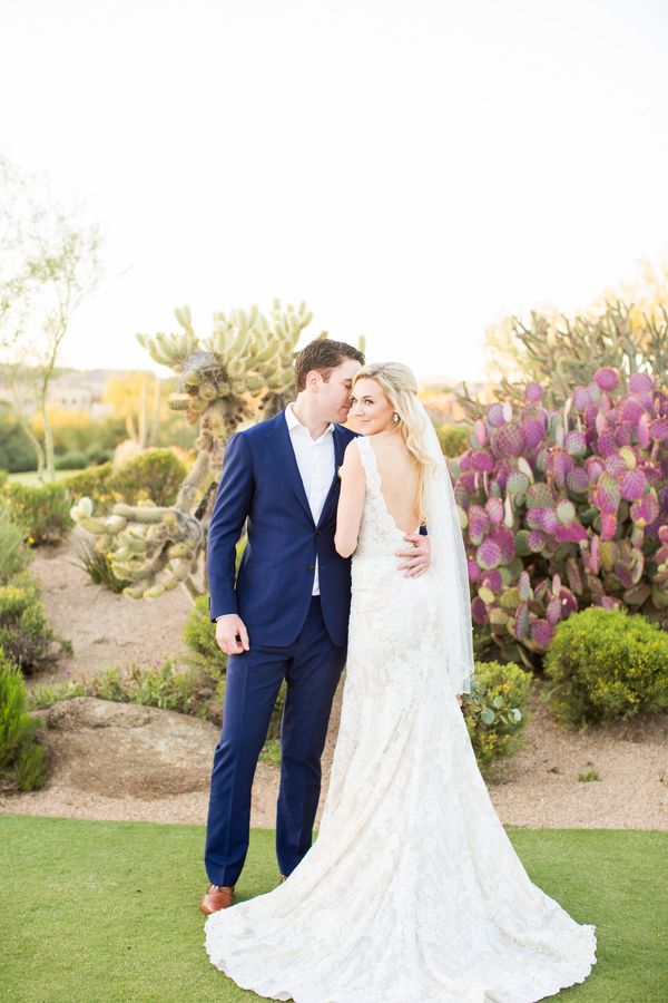  A Taste of Texas Meets the AZ Desert in this Timeless Wedding!