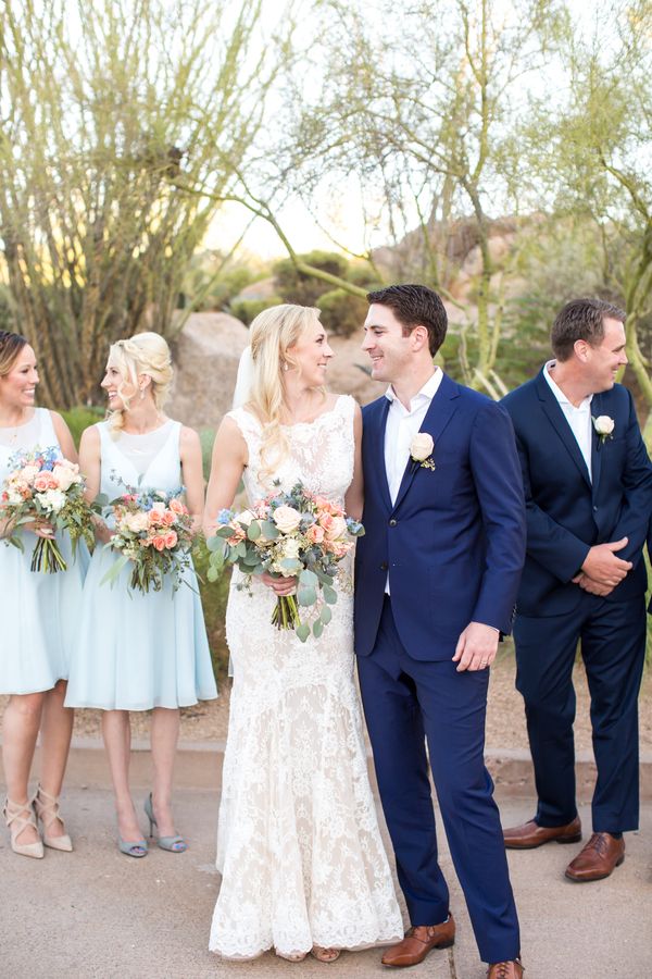  A Taste of Texas Meets the AZ Desert in this Timeless Wedding!