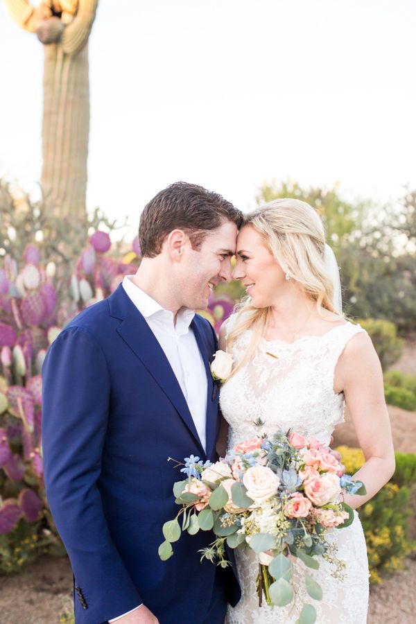  A Taste of Texas Meets the AZ Desert in this Timeless Wedding!