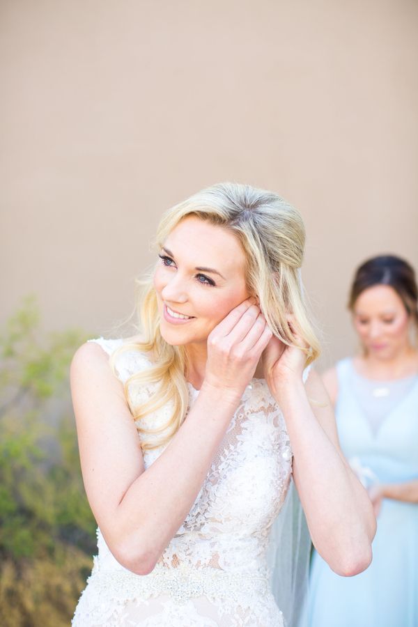  A Taste of Texas Meets the AZ Desert in this Timeless Wedding!