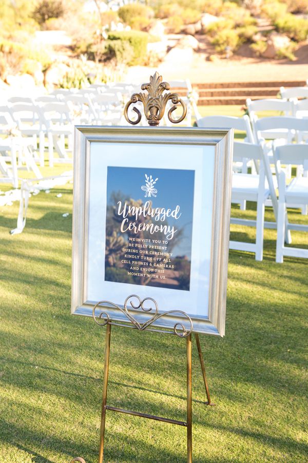  A Taste of Texas Meets the AZ Desert in this Timeless Wedding!