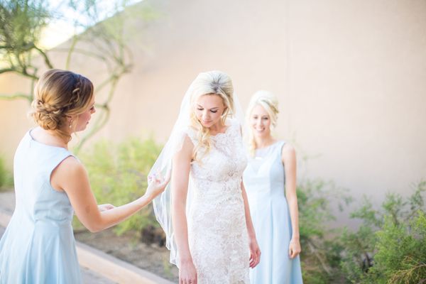  A Taste of Texas Meets the AZ Desert in this Timeless Wedding!