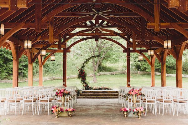  Romantic Spring Mountain Styled Shoot