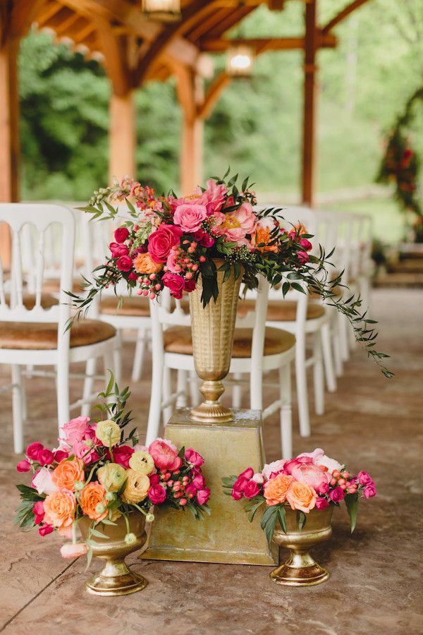  Romantic Spring Mountain Styled Shoot