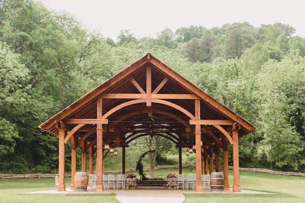  Romantic Spring Mountain Styled Shoot