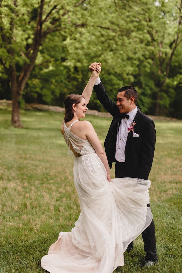  Romantic Spring Mountain Styled Shoot