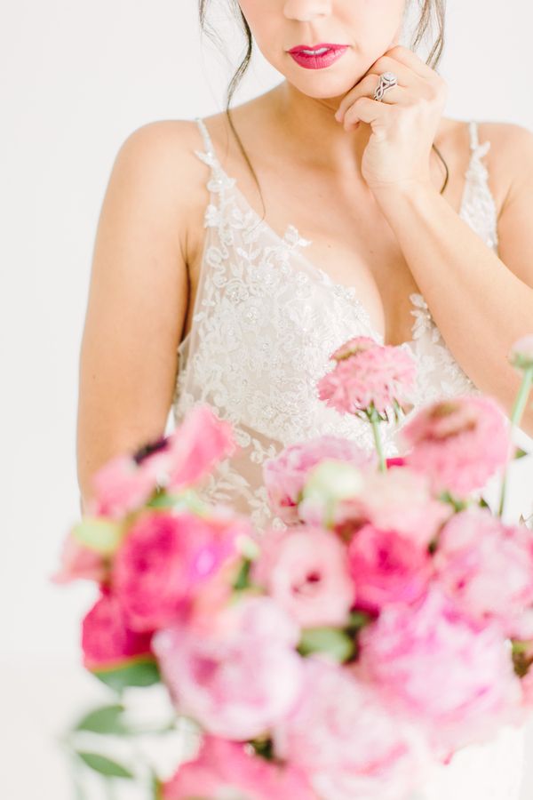 Bridal Inspiration with a Must-See Pink Bouquet