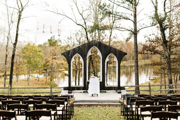  Two Animal-Lovers Get Married in Alabama