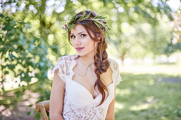  Bohemian Elegance in this Colorful Shoot with Two Bridal Looks