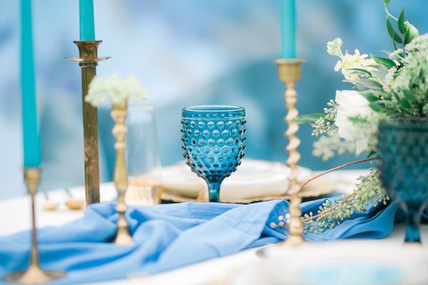  Vintage Meets Modern in this Shoot Full of Dreamy Blues