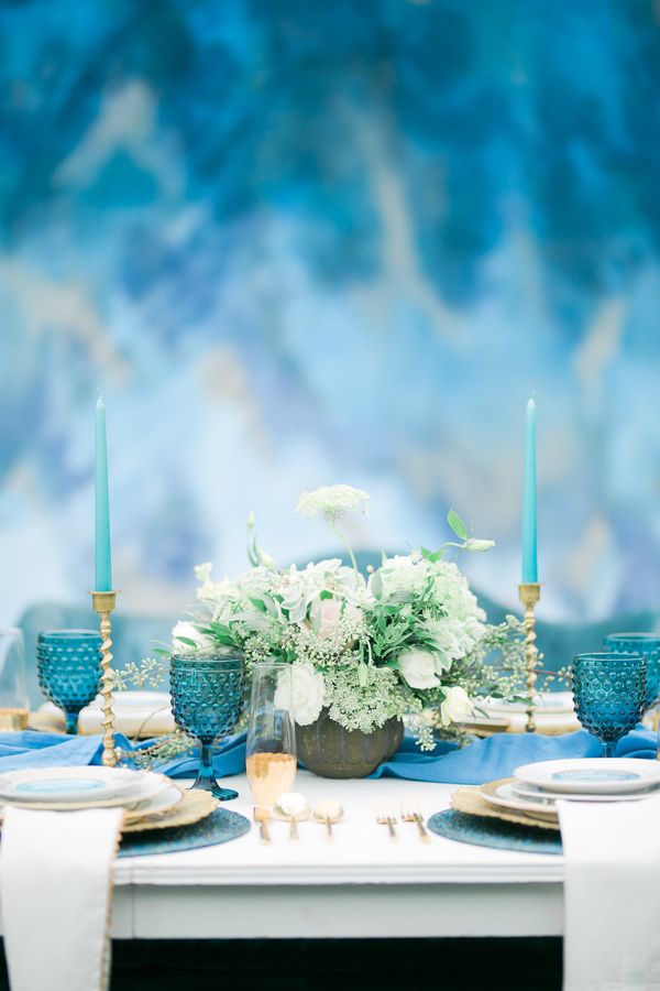  Vintage Meets Modern in this Shoot Full of Dreamy Blues