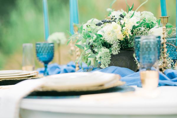  Vintage Meets Modern in this Shoot Full of Dreamy Blues