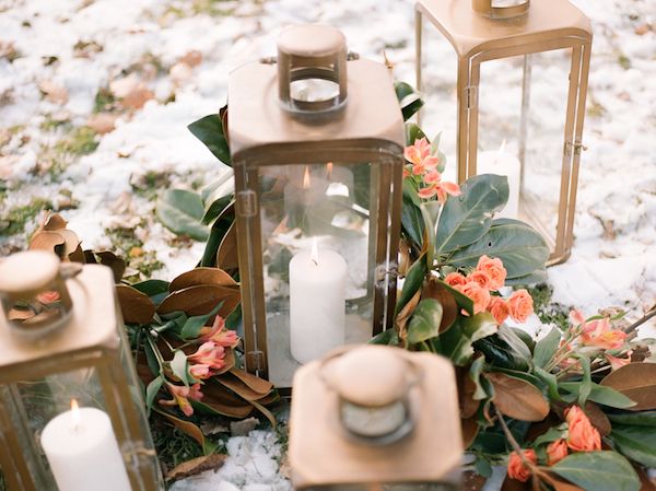  Intimate Winter Elopement Celebrated with Friends