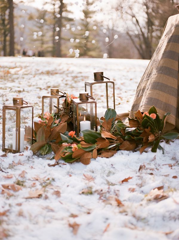  Intimate Winter Elopement Celebrated with Friends