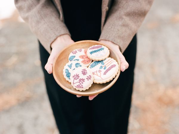  Intimate Winter Elopement Celebrated with Friends