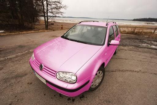 http://i24.photobucket.com/albums/c33/krazykaos137/pinkcar.jpg