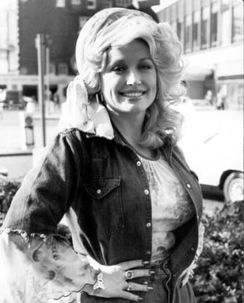 DollyParton_zps8d0e647e.jpg