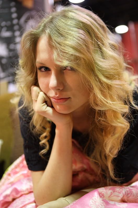 Deanna Casaluce desktop Wallpapers